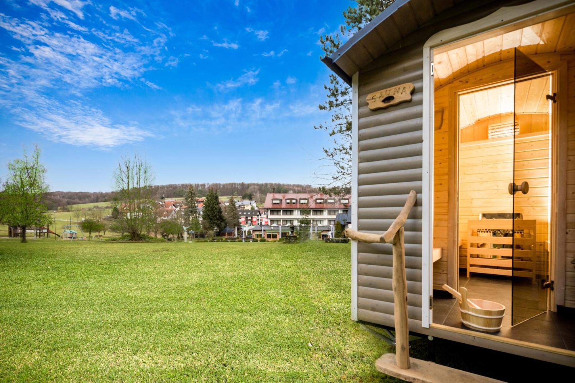 Best Western Hotel Brunnenhof Weibersbrunn Dış mekan fotoğraf